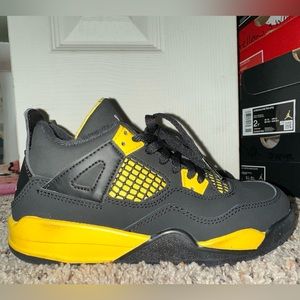 Air Jordan 4 Retro - Little Girl Size 1